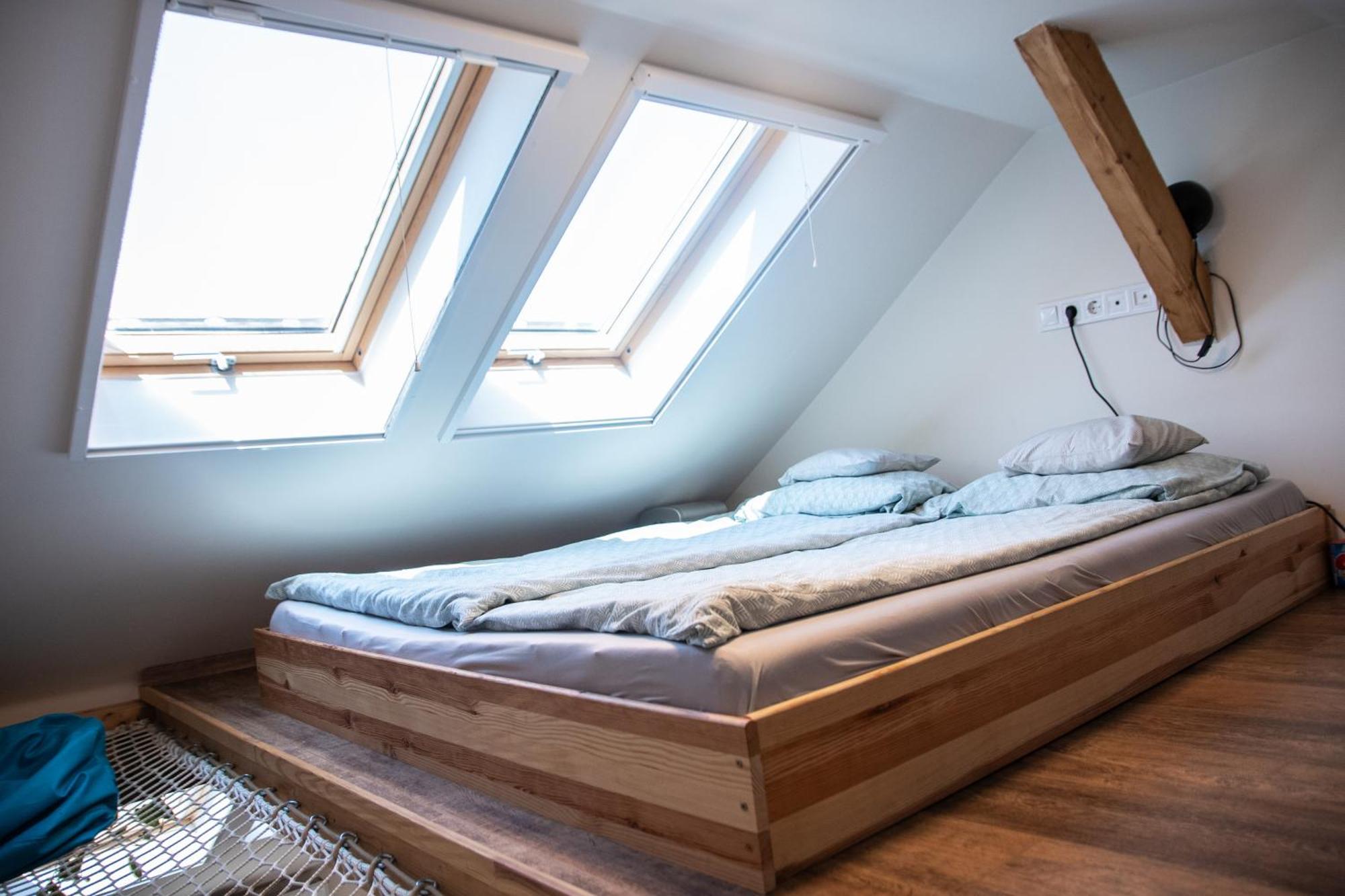 Treehouse Apartment Сегед Экстерьер фото